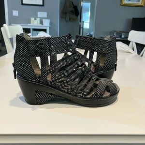 JBU Polkadot Booties